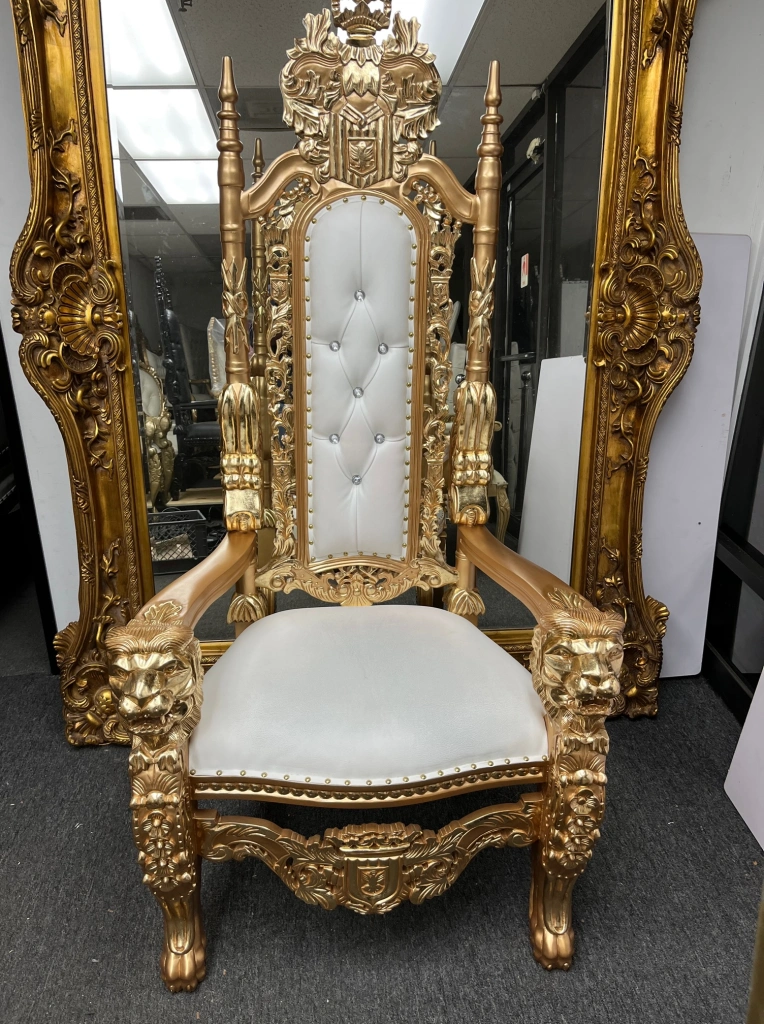 Free nationwide delivery  kids throne chairs king queen princess royal  baroque wedding event party photography event party photography hotel  lounge for Sale in Chicago, IL - OfferUp